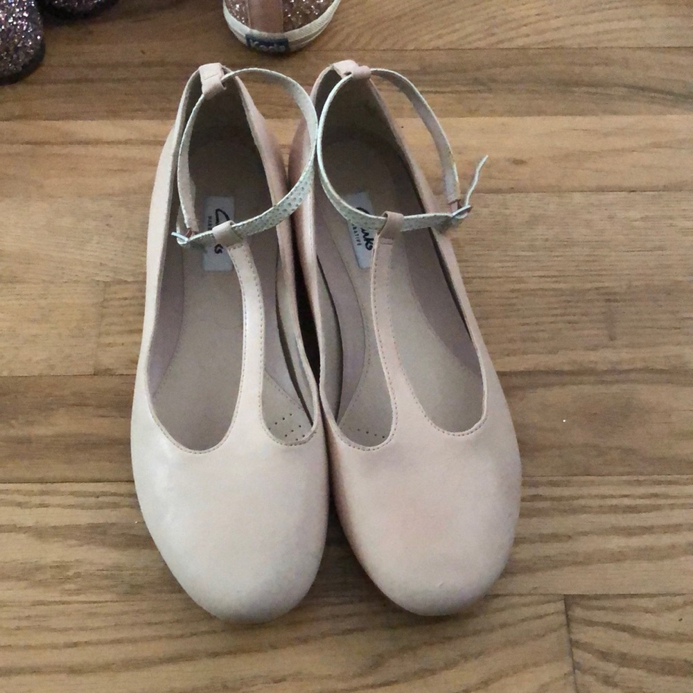 Clarks Narrative t strap ballet flats